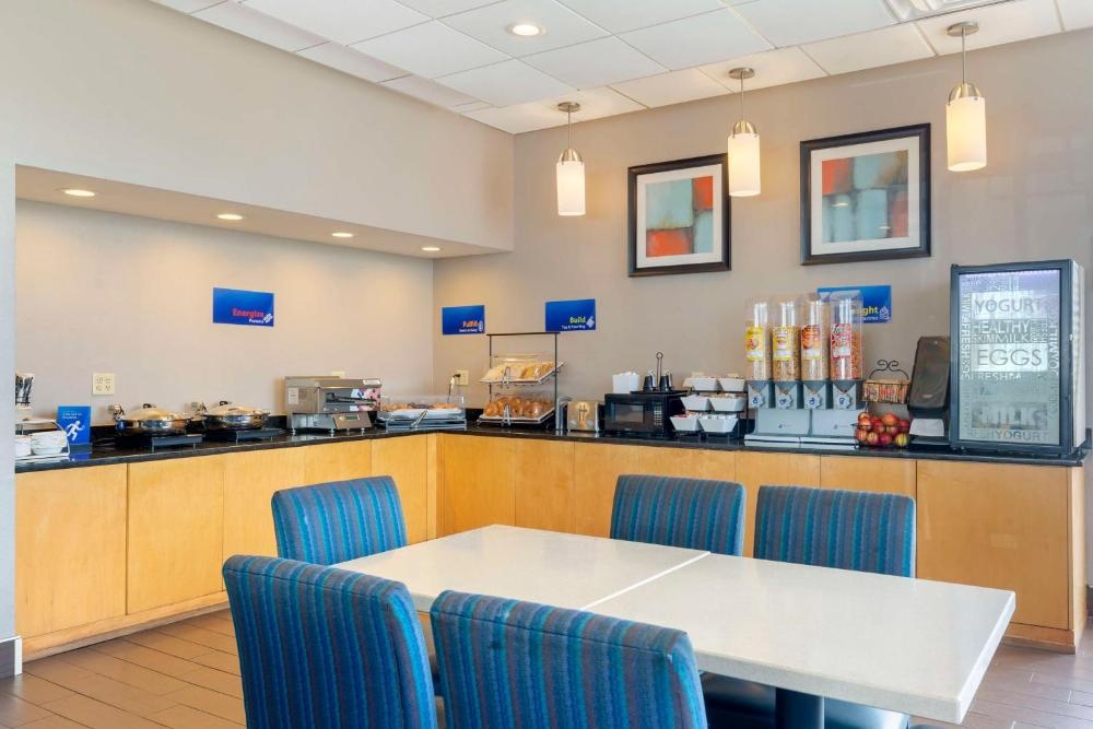 Best Western Hartford Hotel & Suites